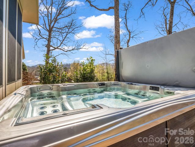 52 Old Spring Drive, Candler, NC 28715