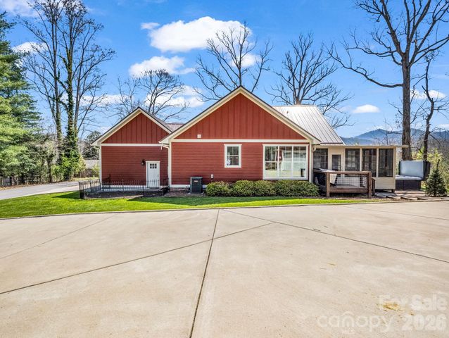 52 Old Spring Drive, Candler, NC 28715