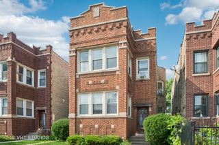 3338 W Cullom Avenue, Chicago, IL 60618