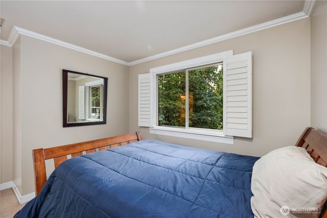 16502 NE 180th Place, Woodinville, WA 98072