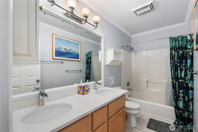 16502 NE 180th Place, Woodinville, WA 98072