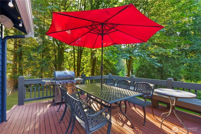 16502 NE 180th Place, Woodinville, WA 98072