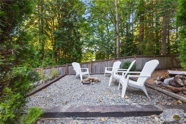 16502 NE 180th Place, Woodinville, WA 98072