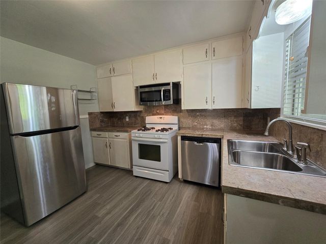 4708 Red River ST A, Austin, TX 78751