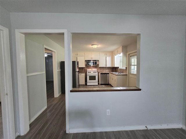 4708 Red River ST A, Austin, TX 78751