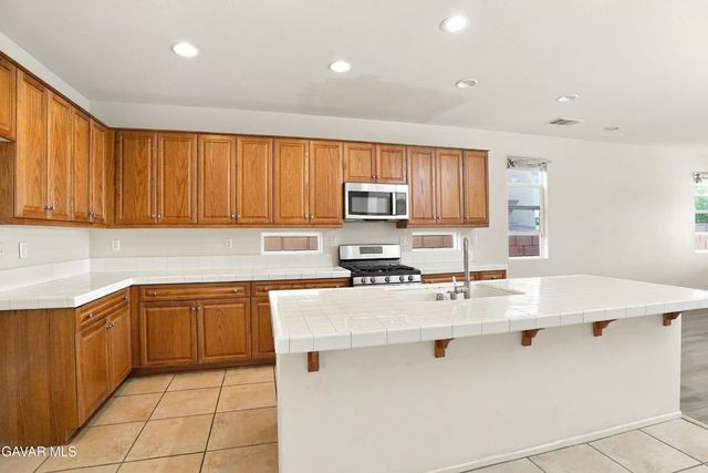 2639 Belvedere Lane, Lancaster, CA 93535