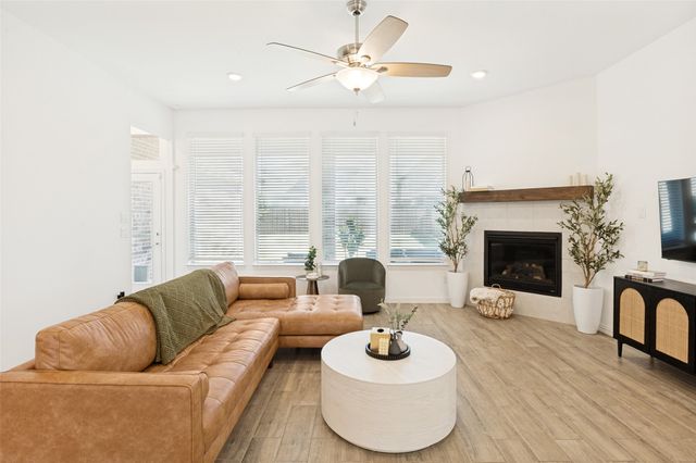 1145 Canuela Way, Justin, TX 76247