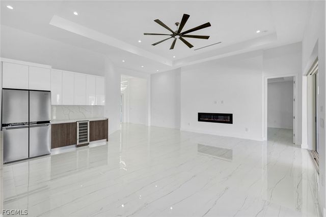 2029 SW 41st ST, Cape Coral, FL 33914