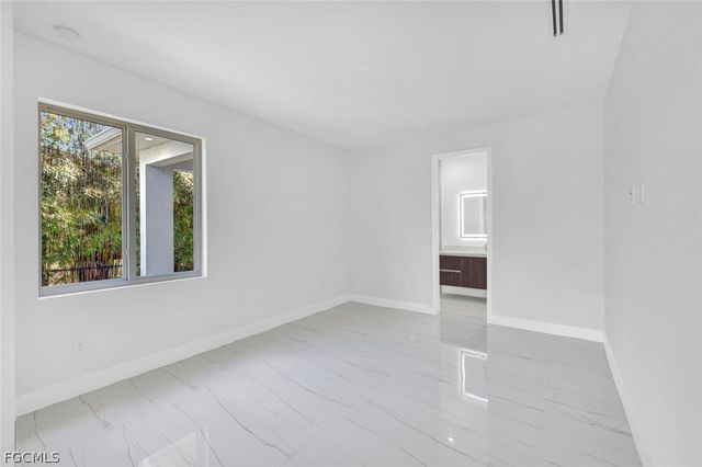 2029 SW 41st ST, Cape Coral, FL 33914