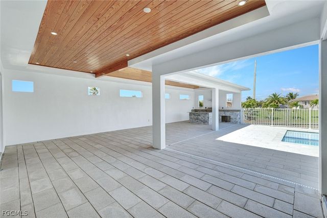 2029 SW 41st ST, Cape Coral, FL 33914