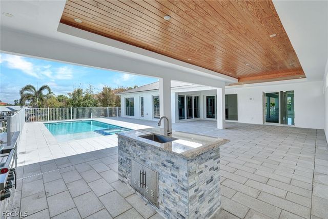 2029 SW 41st ST, Cape Coral, FL 33914