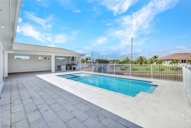 2029 SW 41st ST, Cape Coral, FL 33914