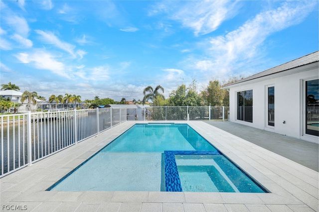 2029 SW 41st ST, Cape Coral, FL 33914