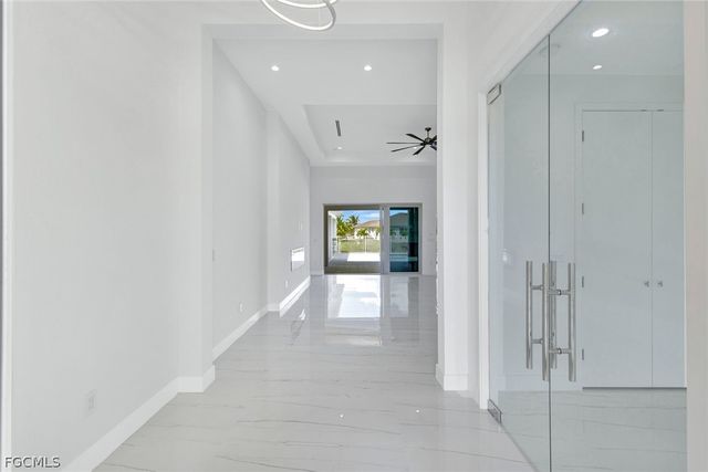 2029 SW 41st ST, Cape Coral, FL 33914