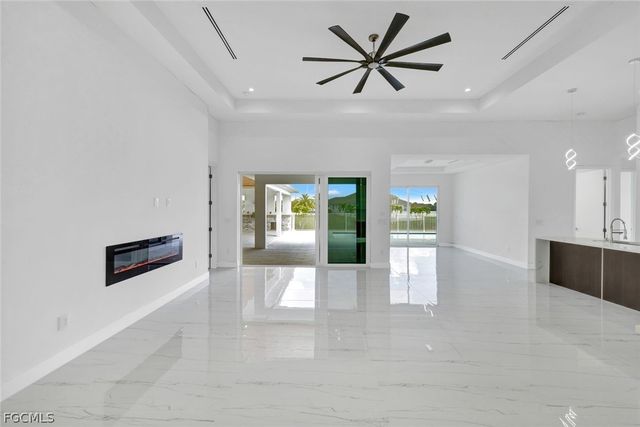 2029 SW 41st ST, Cape Coral, FL 33914