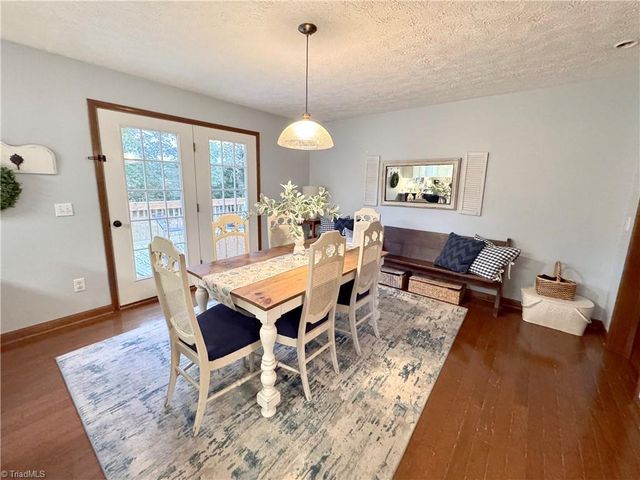 4003 Daisy Drive, Hamptonville, NC 27020