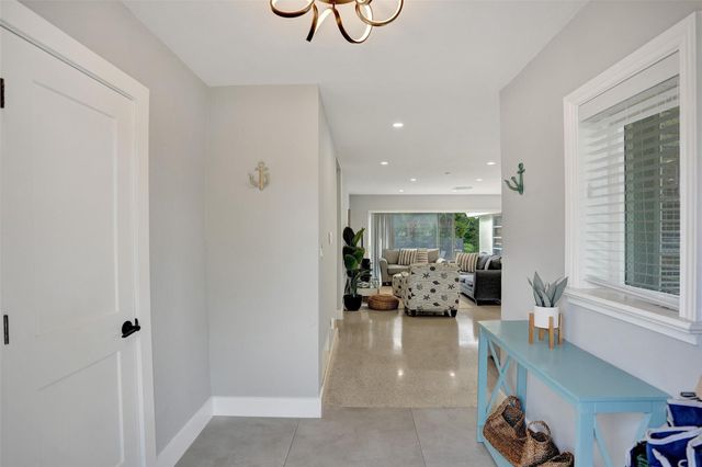 260 Allenwood Drive, Lauderdale-By-The-Sea, Fort Lauderdale, FL 33308