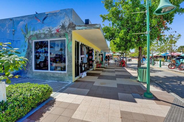 260 Allenwood Drive, Lauderdale-By-The-Sea, Fort Lauderdale, FL 33308