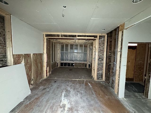 4821 W Washington Boulevard, Chicago, IL 60644