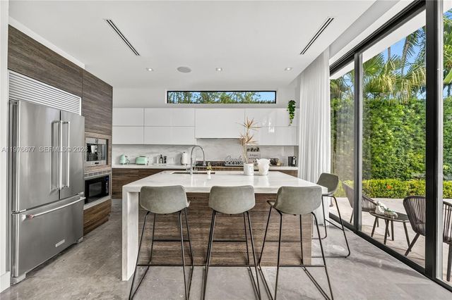 1540 Cleveland Rd, Miami Beach, FL 33141