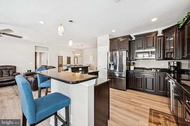 31 RAVENNA DR, West Berlin, NJ 08091