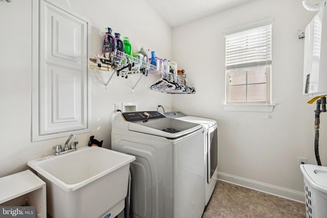 31 RAVENNA DR, West Berlin, NJ 08091