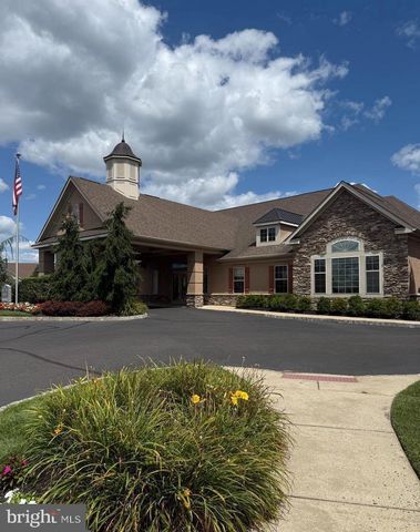 31 RAVENNA DR, West Berlin, NJ 08091