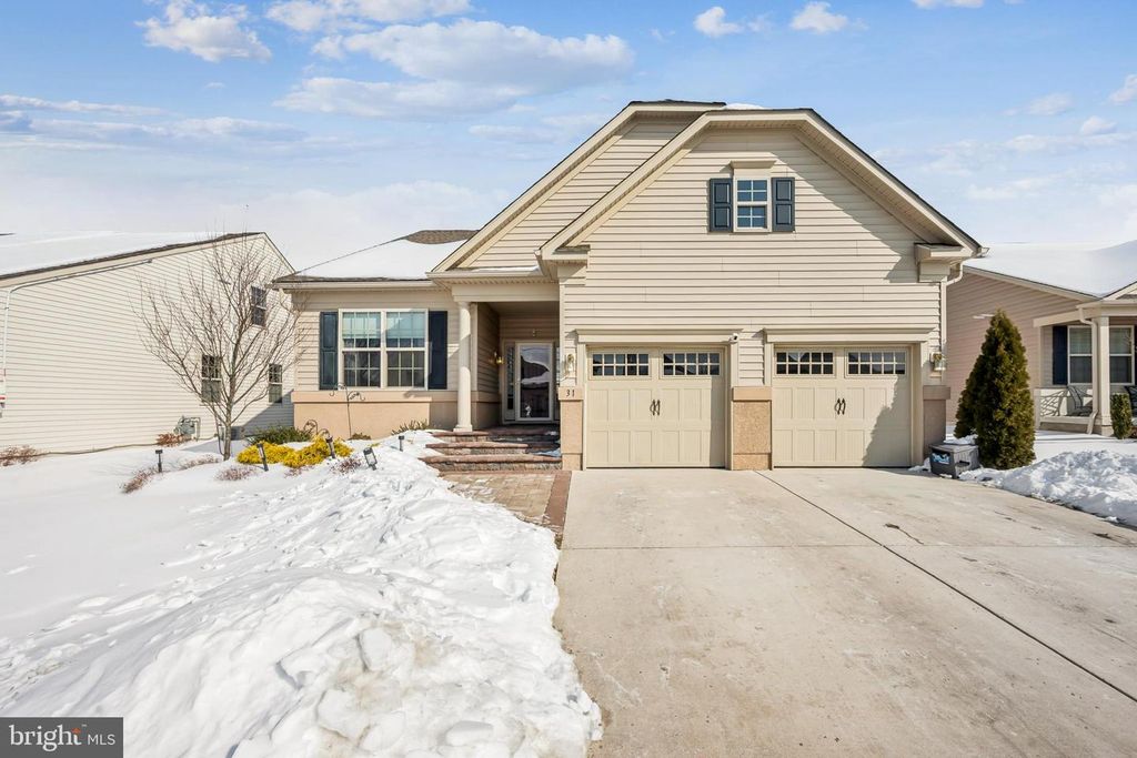 31 RAVENNA DR, West Berlin, NJ 08091