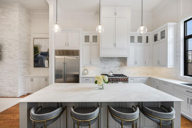 1327 Peden Street, Houston, TX 77006
