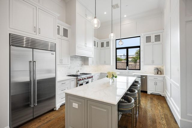 1327 Peden Street, Houston, TX 77006