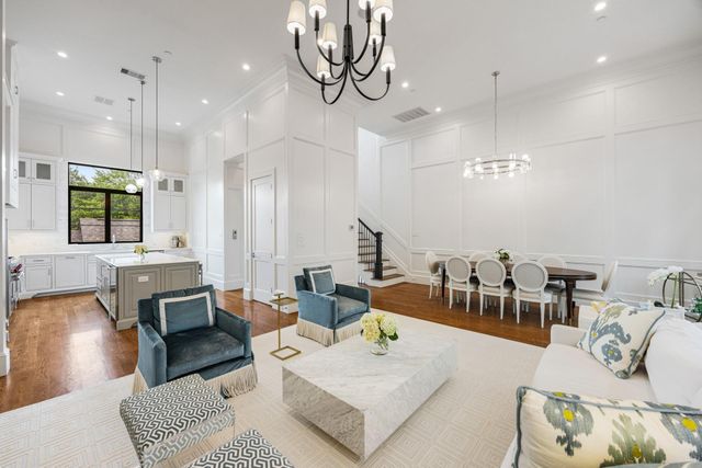 1327 Peden Street, Houston, TX 77006