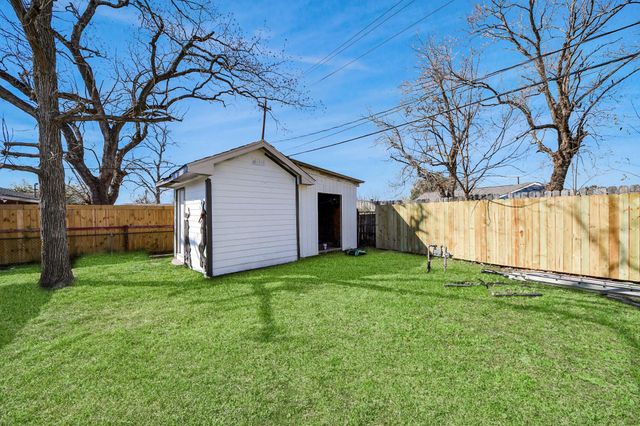 2221 Camille Street, Pasadena, TX 77506