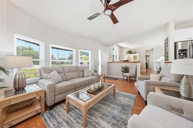 119 LAKE SHORE CIRCLE, Leesburg, FL 34788