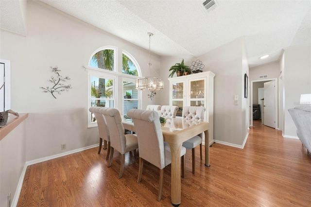119 LAKE SHORE CIRCLE, Leesburg, FL 34788