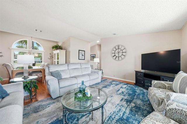 119 LAKE SHORE CIRCLE, Leesburg, FL 34788
