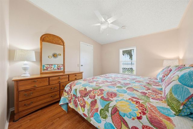 119 LAKE SHORE CIRCLE, Leesburg, FL 34788