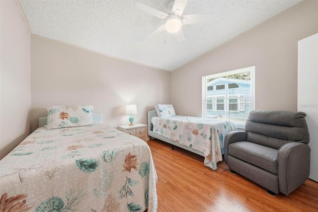 119 LAKE SHORE CIRCLE, Leesburg, FL 34788