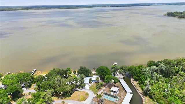 119 LAKE SHORE CIRCLE, Leesburg, FL 34788
