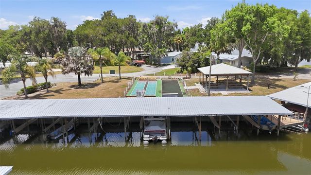 119 LAKE SHORE CIRCLE, Leesburg, FL 34788