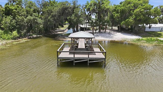 119 LAKE SHORE CIRCLE, Leesburg, FL 34788