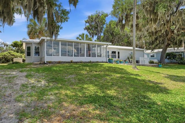 119 LAKE SHORE CIRCLE, Leesburg, FL 34788