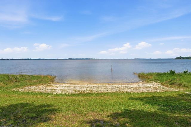 119 LAKE SHORE CIRCLE, Leesburg, FL 34788