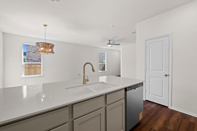 4920 Gragnano DR, Round Rock, TX 78665