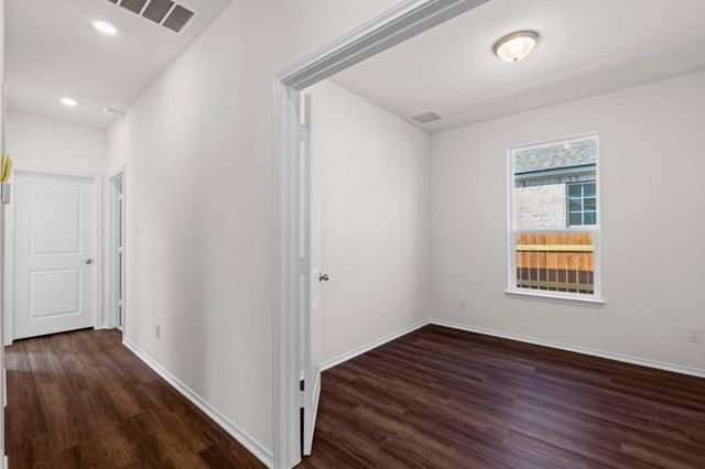 4920 Gragnano DR, Round Rock, TX 78665