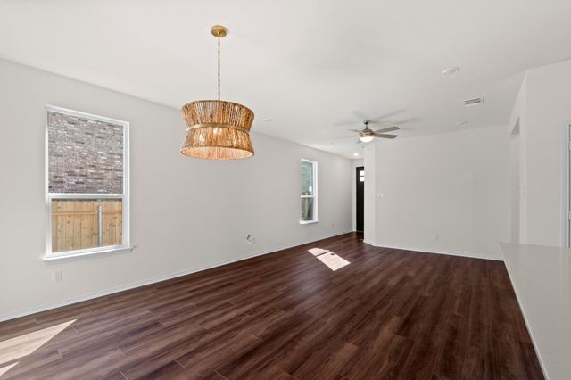 4920 Gragnano DR, Round Rock, TX 78665