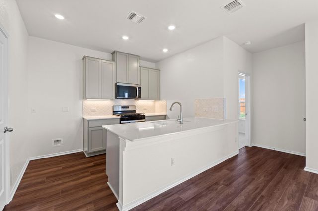 4920 Gragnano DR, Round Rock, TX 78665