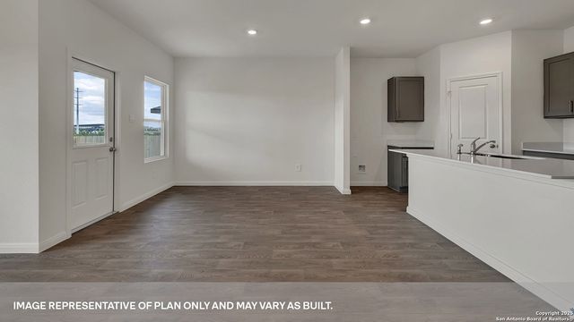 112 LAS LOMAS DRIVE, San Marcos, TX 78666