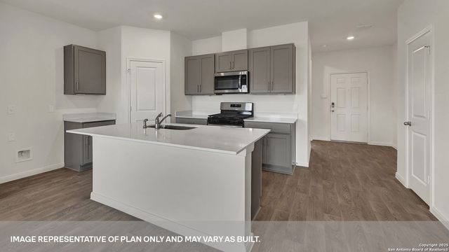 112 LAS LOMAS DRIVE, San Marcos, TX 78666