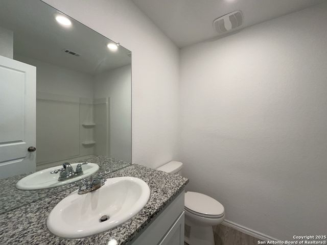 2819 Stigler Dr, Converse, TX 78109