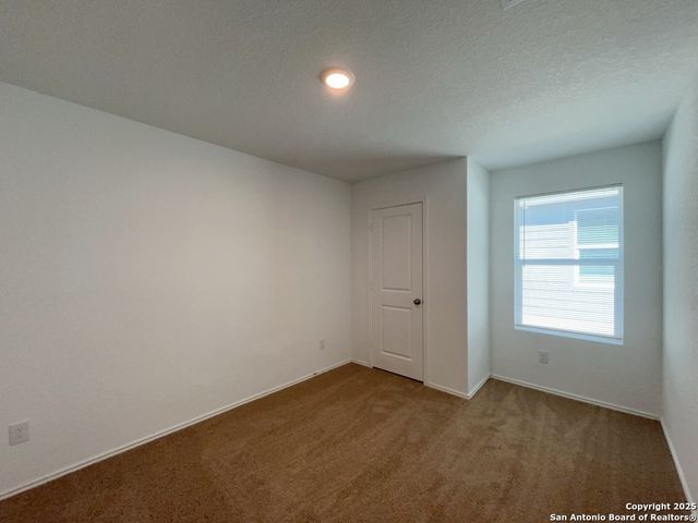 2819 Stigler Dr, Converse, TX 78109